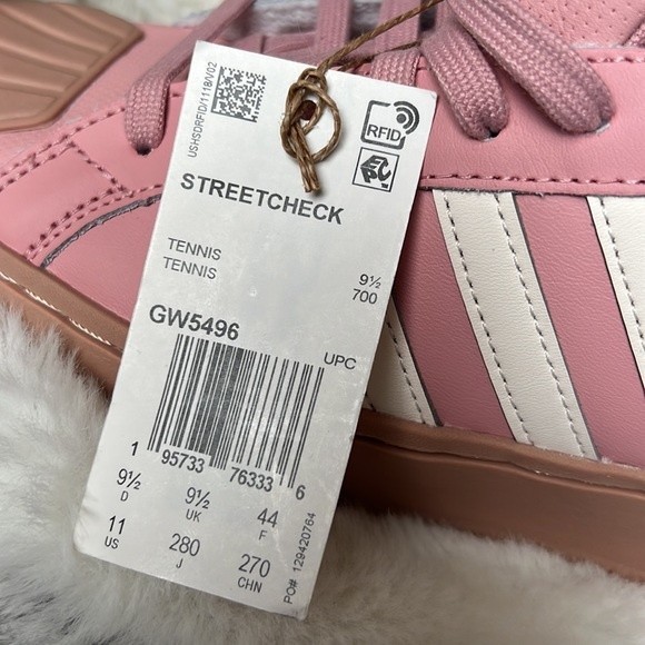 adidas Women's Sneakers in Pink and Cream - Picture 14 of 14